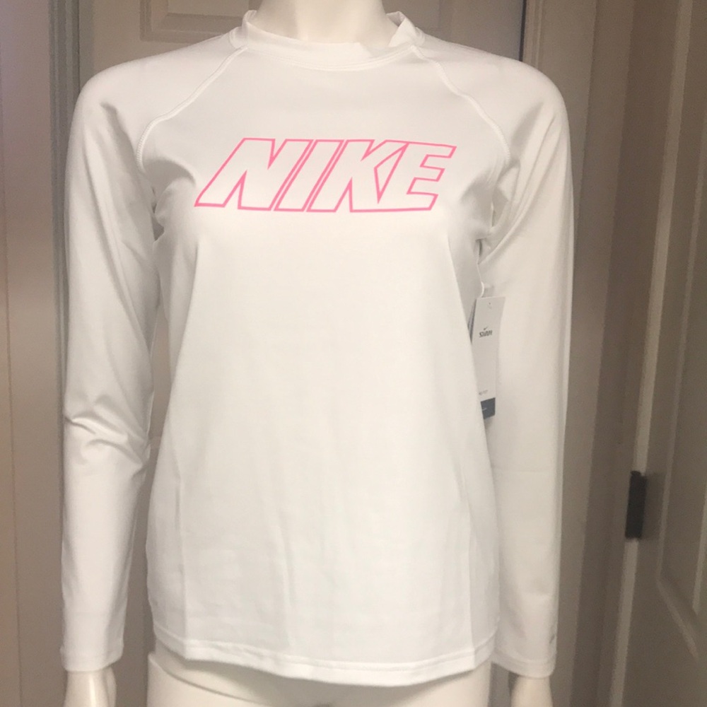 Nike Athletic/Athleisure/Swim L/S Tee, NWT!